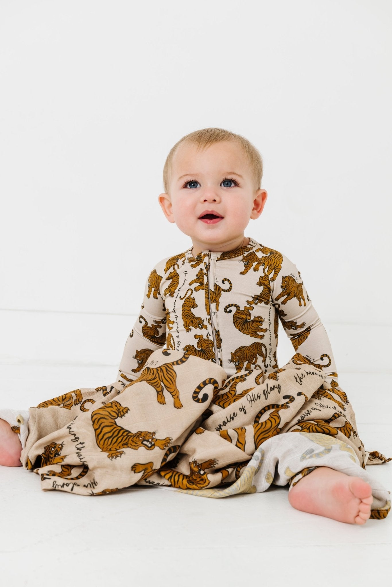 Roar Muslin Swaddle BlanketMuslin Swaddle BlanketEllie Sue