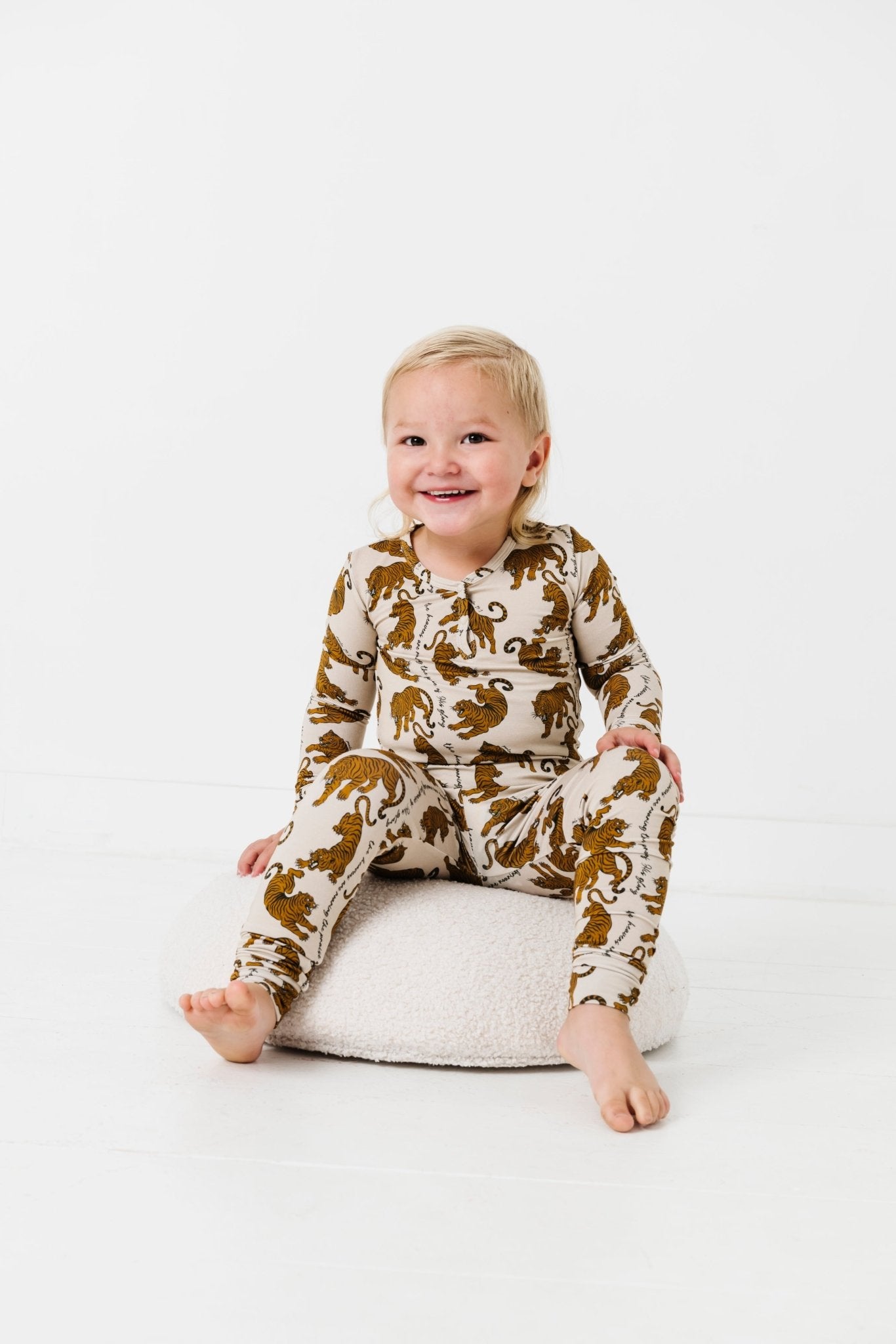 Roar Pajama SetPajamasEllie Sue18 - 24 Months