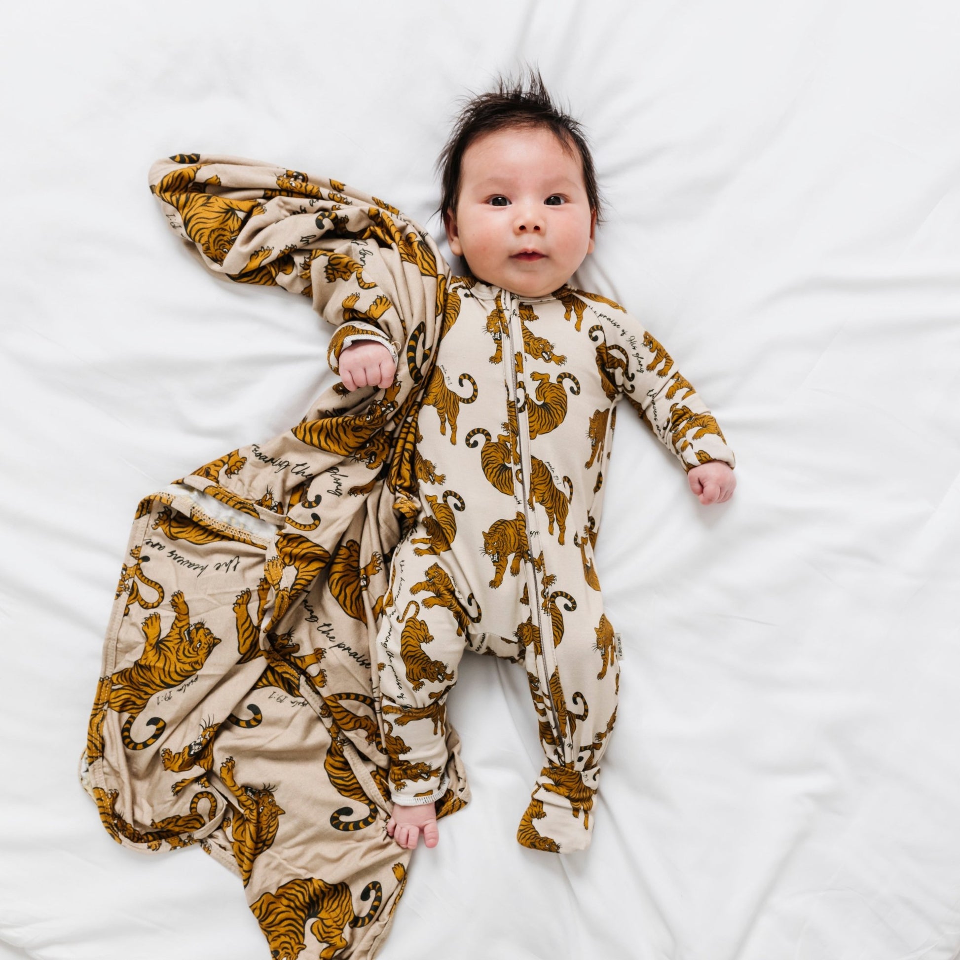 Roar Stretch Swaddle BlanketStretch Swaddle BlanketEllie Sue