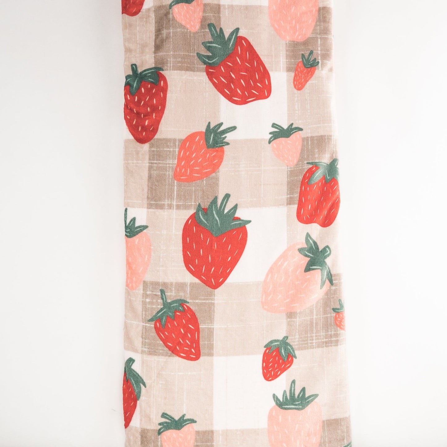 Strawburries Throw Blanket