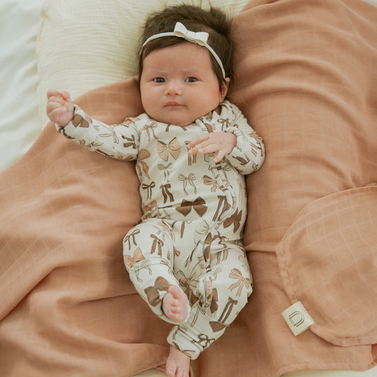 Bows Zipper RomperZipper RomperEllie Sue0 - 3 Months