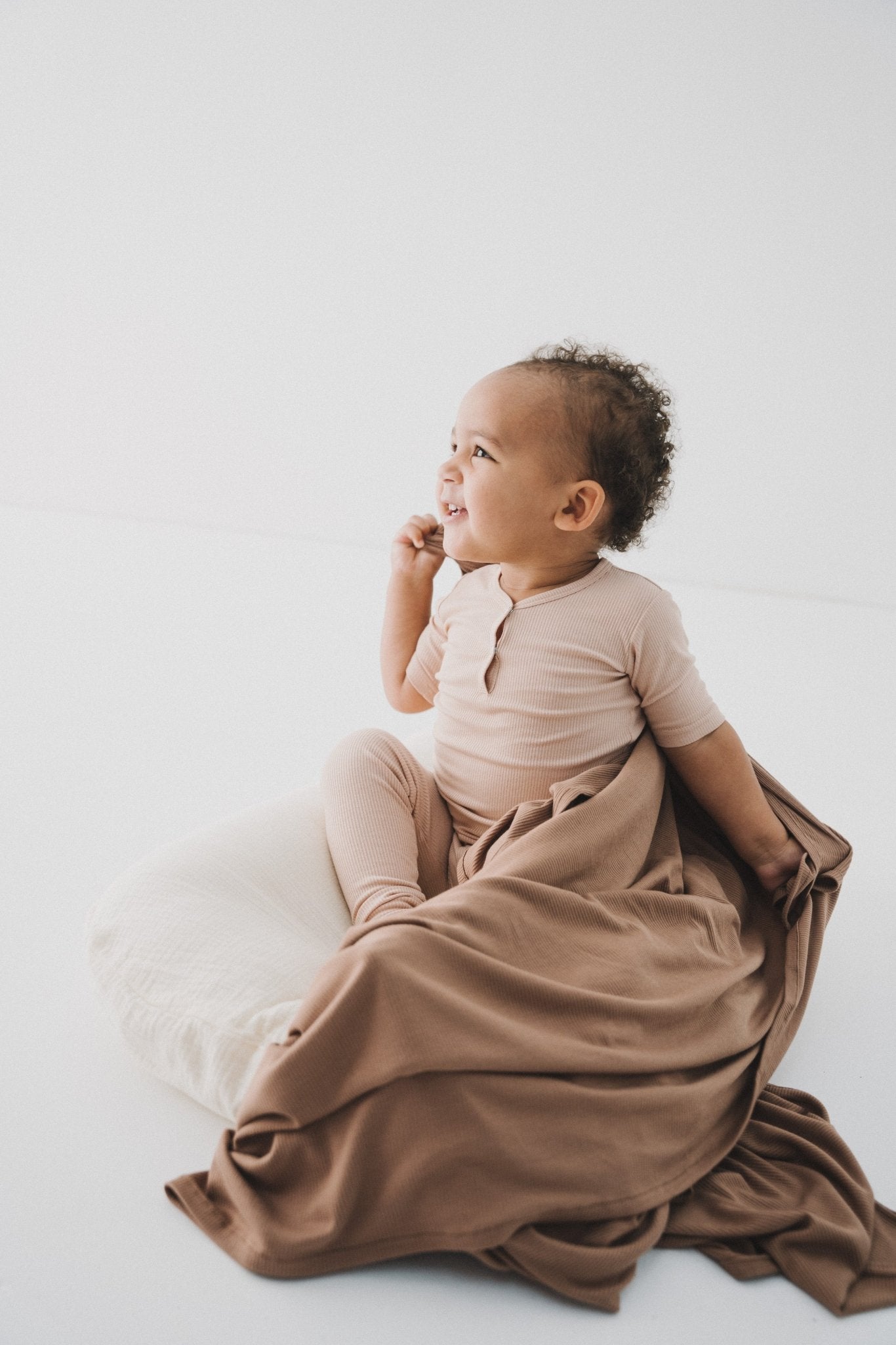 Mocha Stretch Swaddle BlanketStretch Swaddle BlanketEllie Sue
